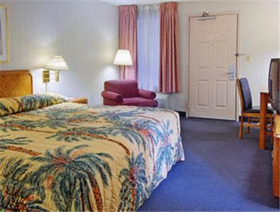 Travelodge - Cincinnati شارونفيل الغرفة الصورة