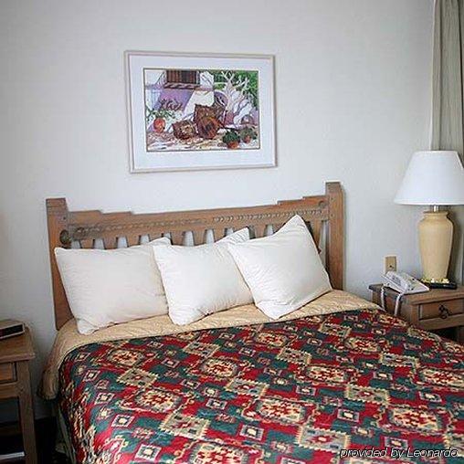 Travelodge - Cincinnati شارونفيل المظهر الخارجي الصورة
