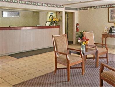 Travelodge - Cincinnati شارونفيل المظهر الداخلي الصورة